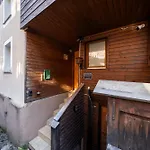 Large In Town Center Next To Brunngasse & Near Brienz (Bern)