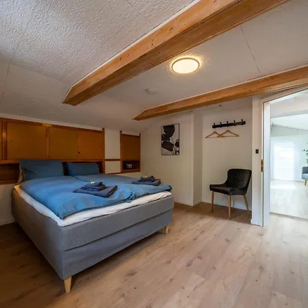 Large In Town Center Next To Brunngasse & Near * Brienz (Bern)